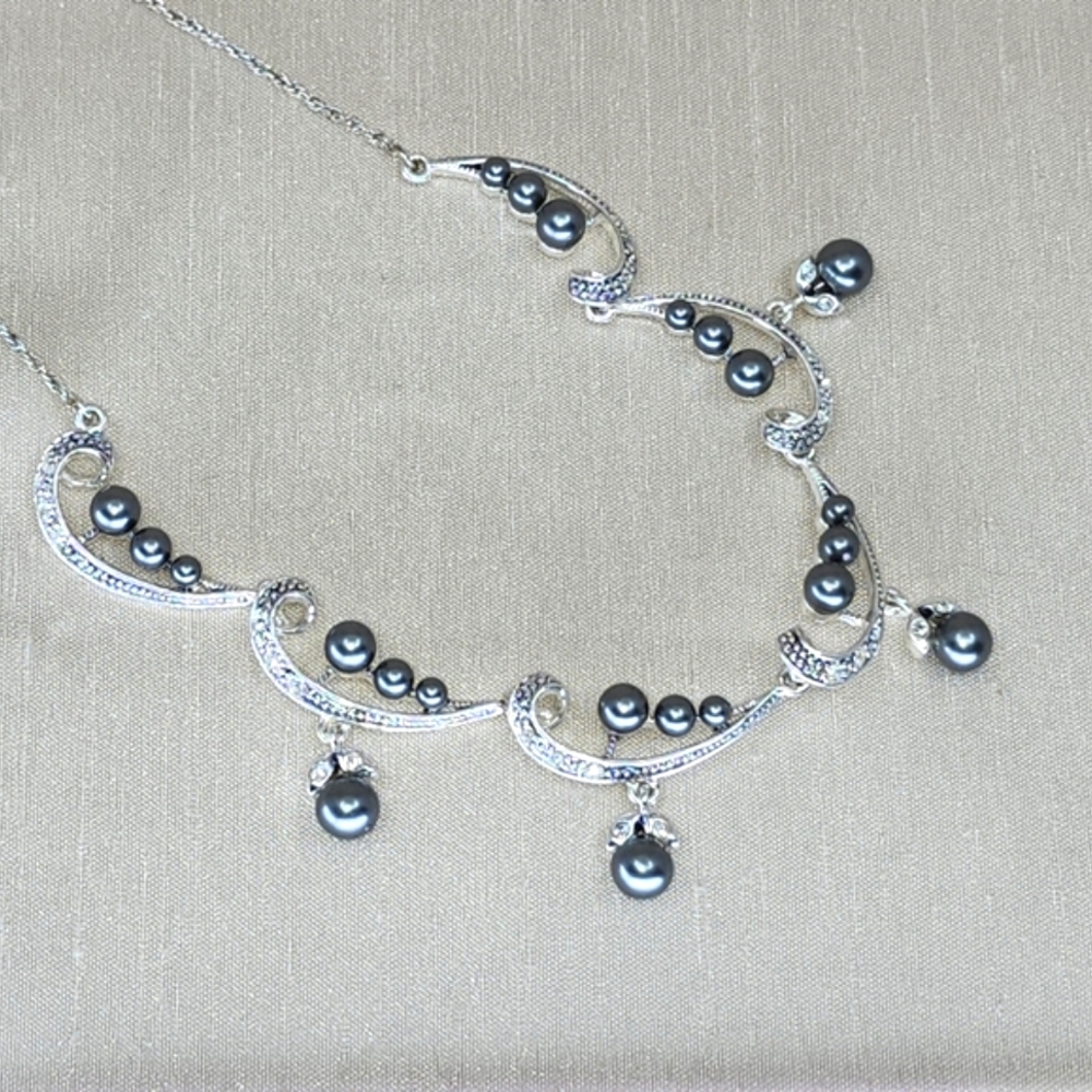 Gray Pearl Necklace Earring Set Silver Rhinestones Faux Vintage 18 Inch Chain
